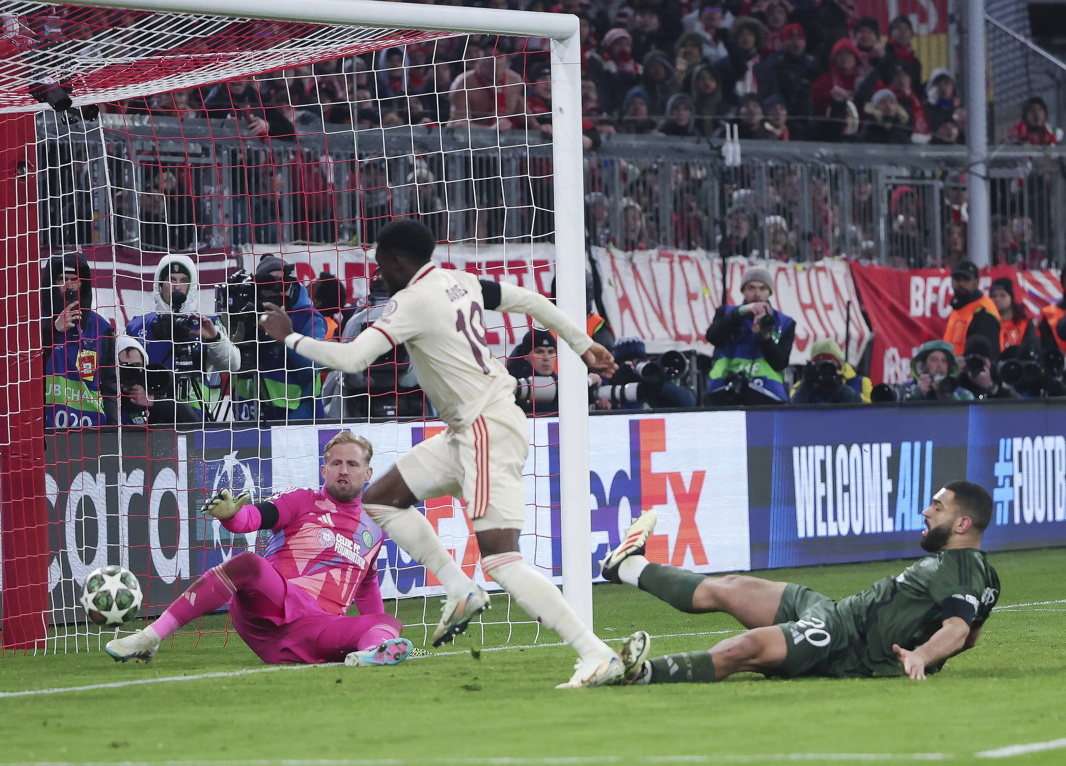 包含欧冠预选赛:强队对阵,一触即发的词条 包含欧冠预选赛:强队对阵,一触即发的词条