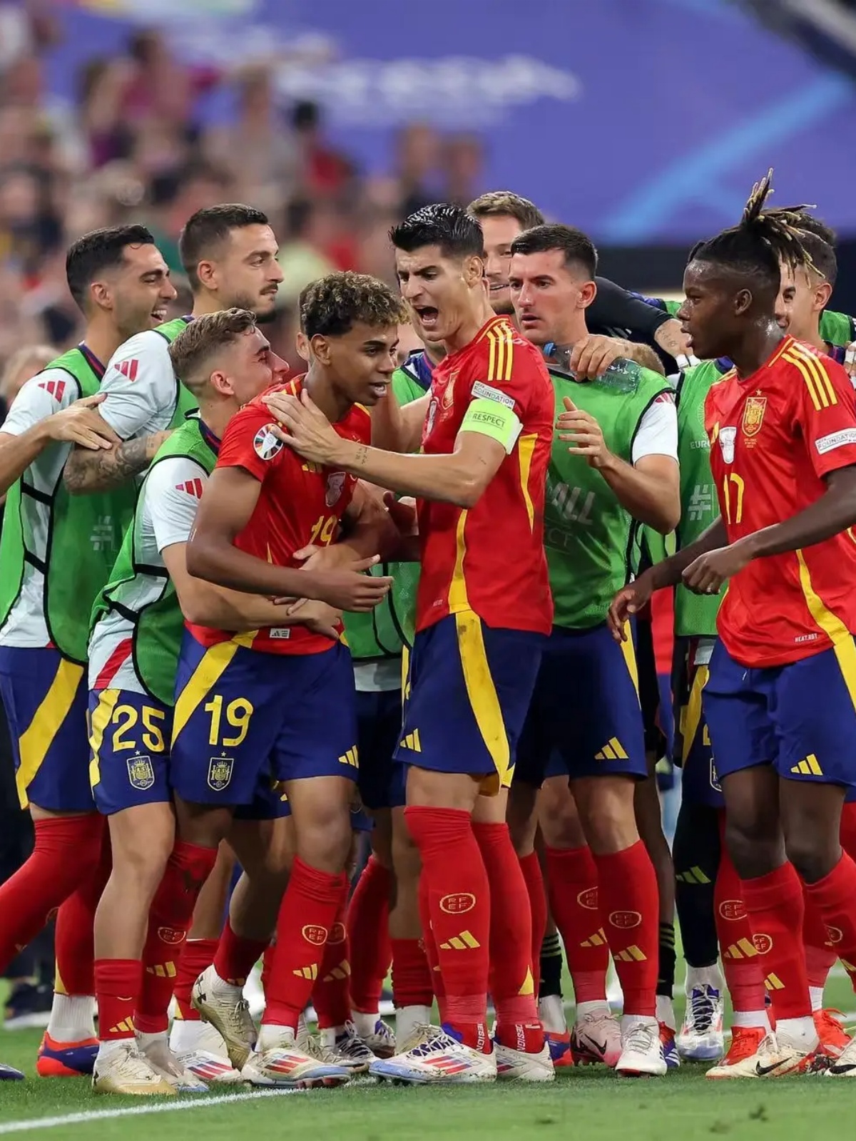 西班牙队成功逆转,晋级欧锦赛半决赛的简单介绍 西班牙队成功逆转,晋级欧锦赛半决赛的简单介绍