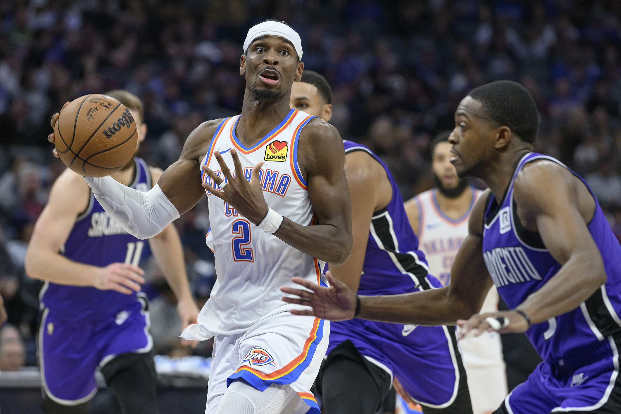 四川队横扫雷霆，德罗赞惊艳四座的简单介绍