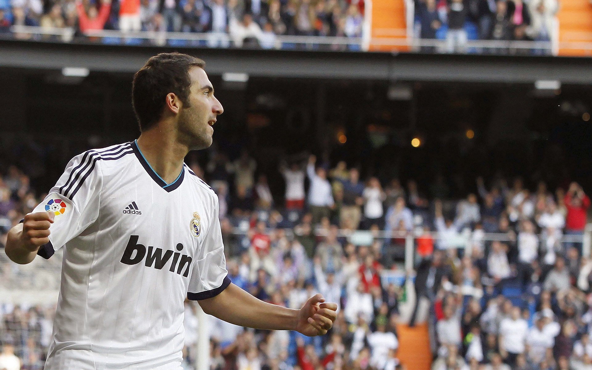 绿茵之外，智利强行终结德国，当国家德比遇上足球版图的权力更迭