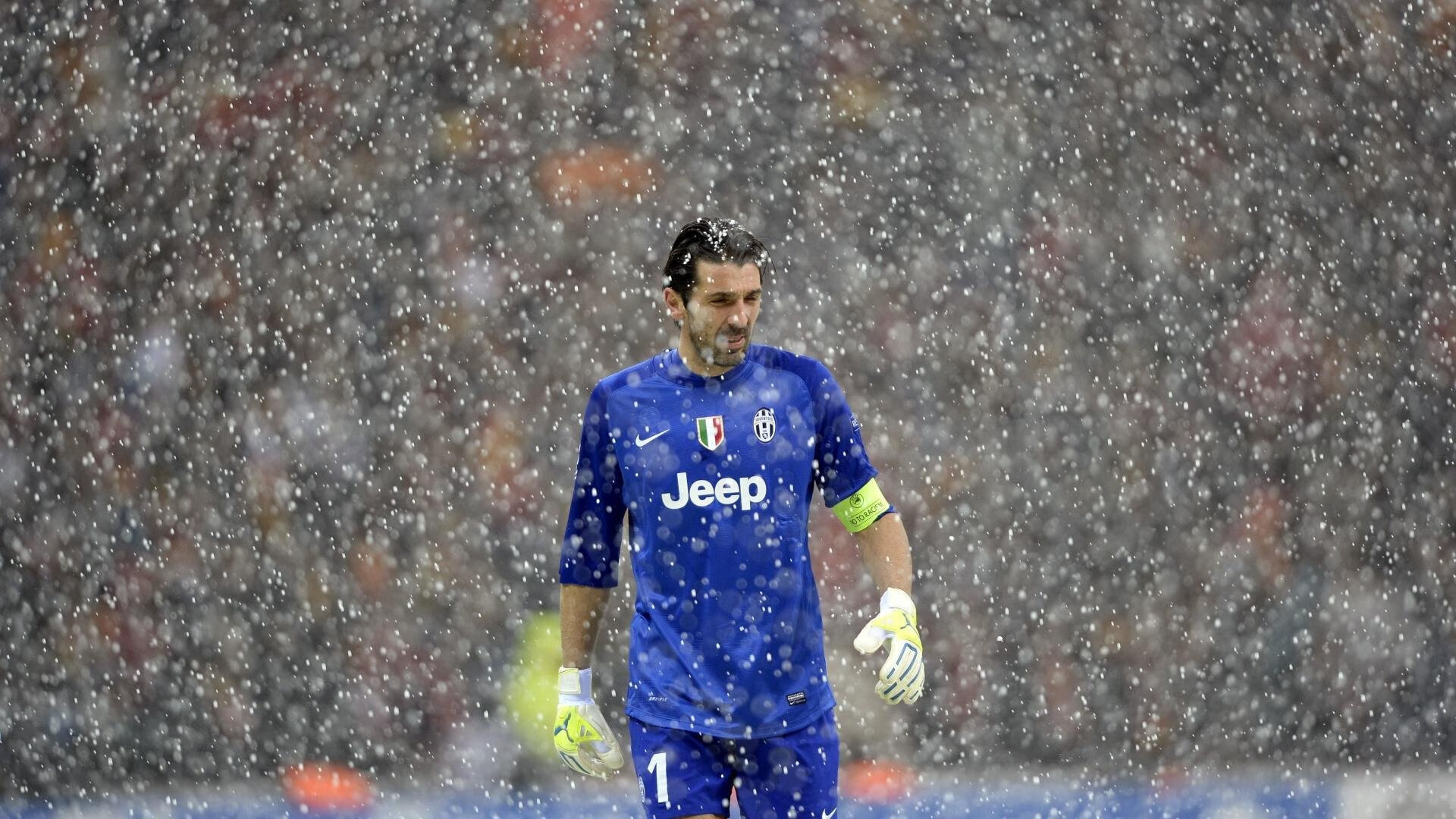 当艺术足球碾过钢铁蓝军，梅西封神之夜与佛罗伦萨的战术寓言