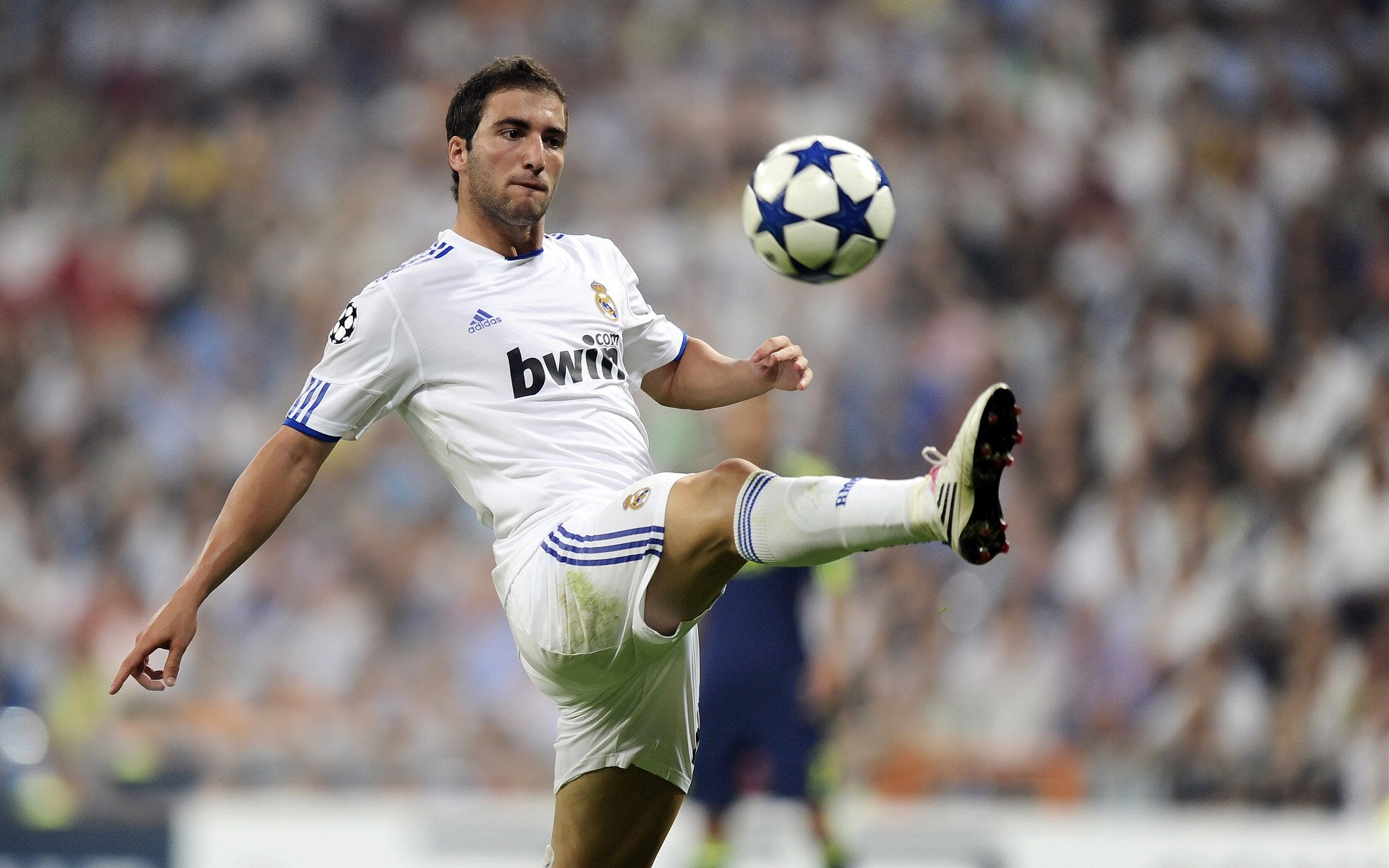 逆袭与突破，德国战车掀翻法国，许昕刷新纪录的双重奏